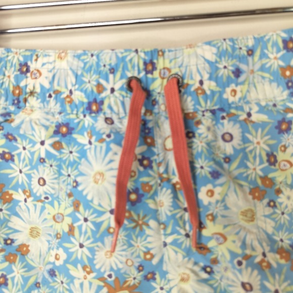 Patagonia Girls Costa Rica 3" Baggies Shorts Floral - Picture 2 of 8